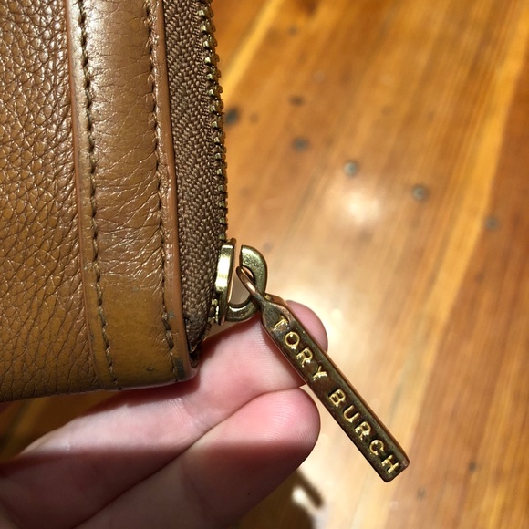 💯AUTH Tory Burch Zip Wallet - Picture 2 of 4